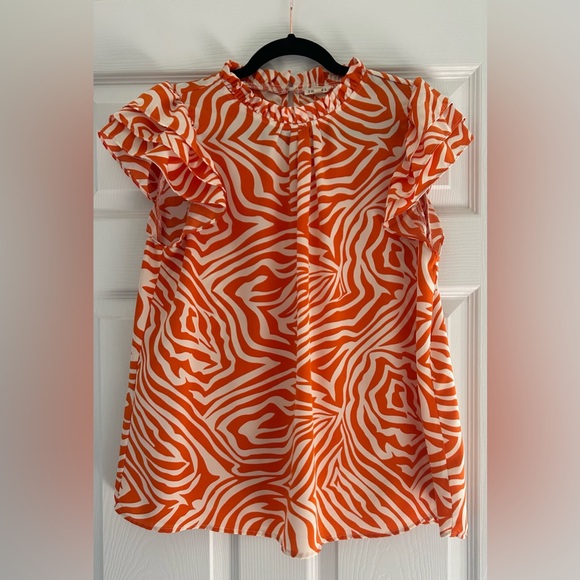 JODIFL Tops - JODIFL blouse